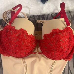 Victoria's Secret Dream Angels PushUp Without Padding Vibrant Red Heart Lace Bra